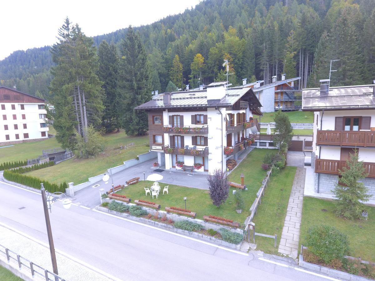 Garni Bucaneve Madonna Exteriör bild